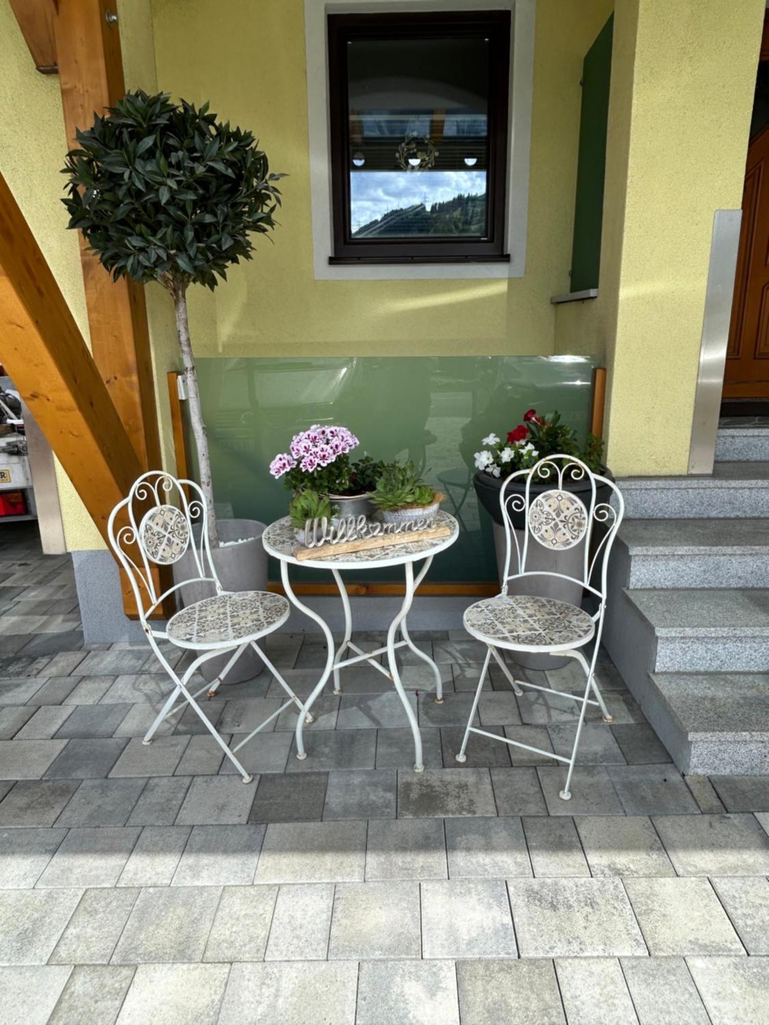 Haus Laubreuter Apartment Kaprun Luaran gambar